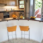 En Con Piscina Privada Y Vistas Al Mar By Family Homes